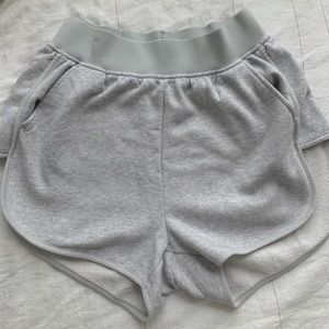 Gymshark Legacy Shorts Super Cute!